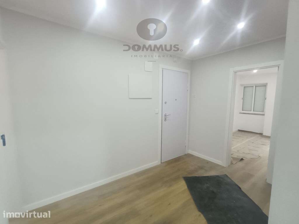 Apartamento T2+1 Remodelado com Logradouro na Falagueira - Grande imagem: 3/22