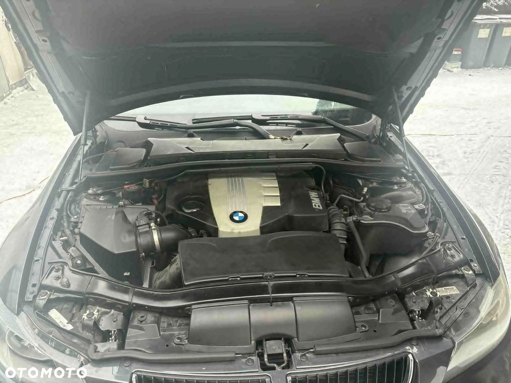 BMW Seria 3 320d DPF - 11