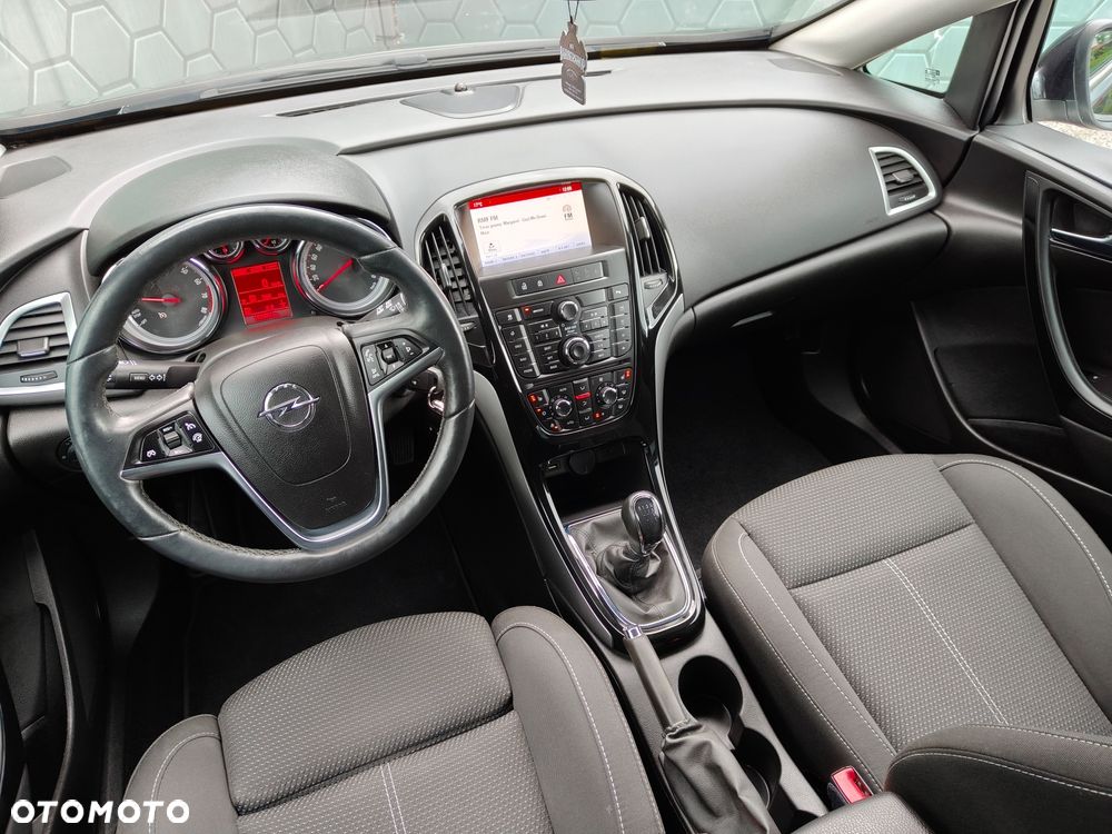 Opel Astra 1.4 Turbo Exklusiv - 21