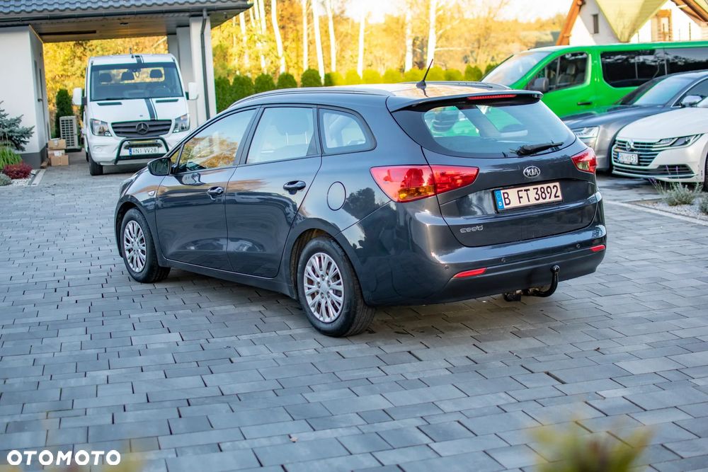 Kia Ceed - 18
