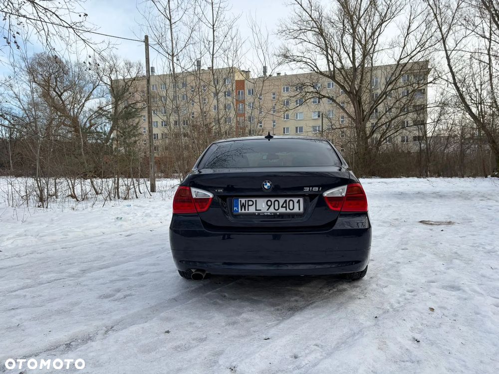 BMW Seria 3 318i - 7