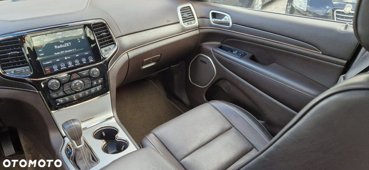Jeep Grand Cherokee - 29