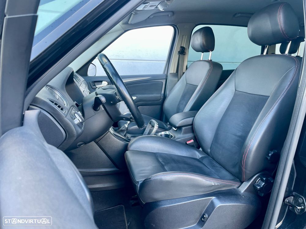 Ford S-Max 2.0 TDCi Titanium 7L 139g - 7
