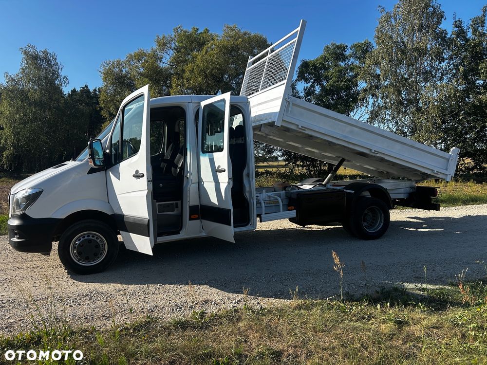 Mercedes-Benz Sprinter - 1