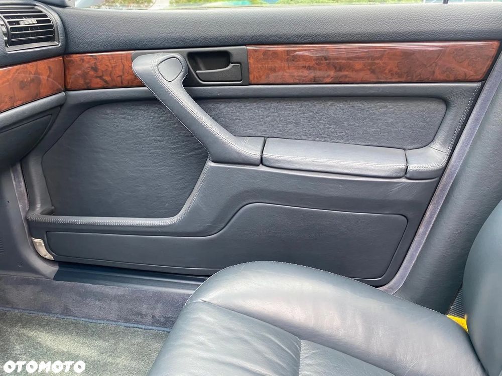 BMW Seria 7 750iL - 23