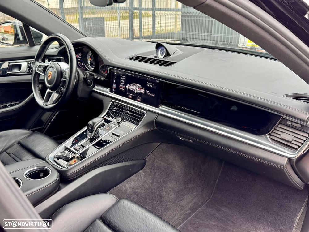 Porsche Panamera 4 E-Hybrid Platinum Edition - 9