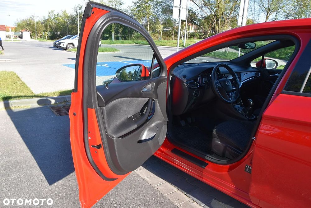 Opel Astra 1.4 Turbo Edition - 25