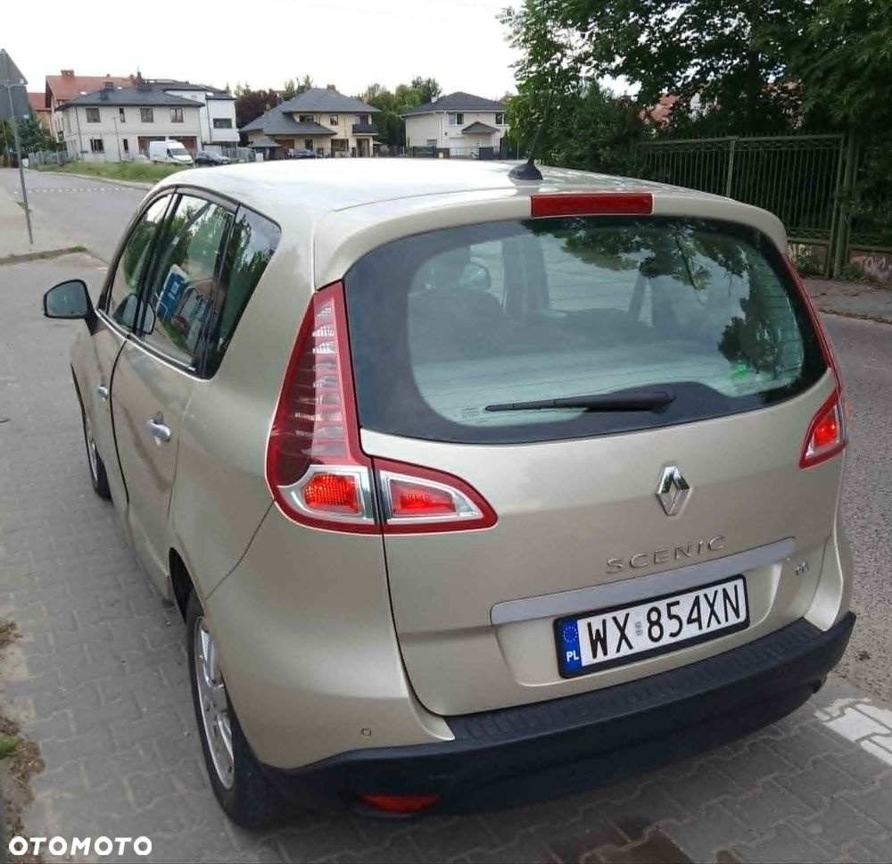 Renault Scenic 1.9 dCi Confort Privilege - 4
