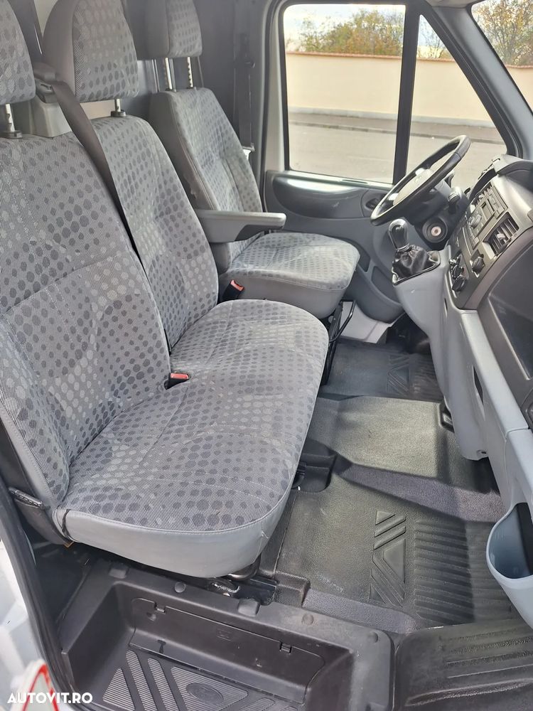 Ford Transit - 22