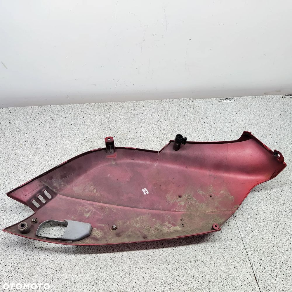 Owiewka, osłona, bok, boczek Piaggio Sfera 50 - 11