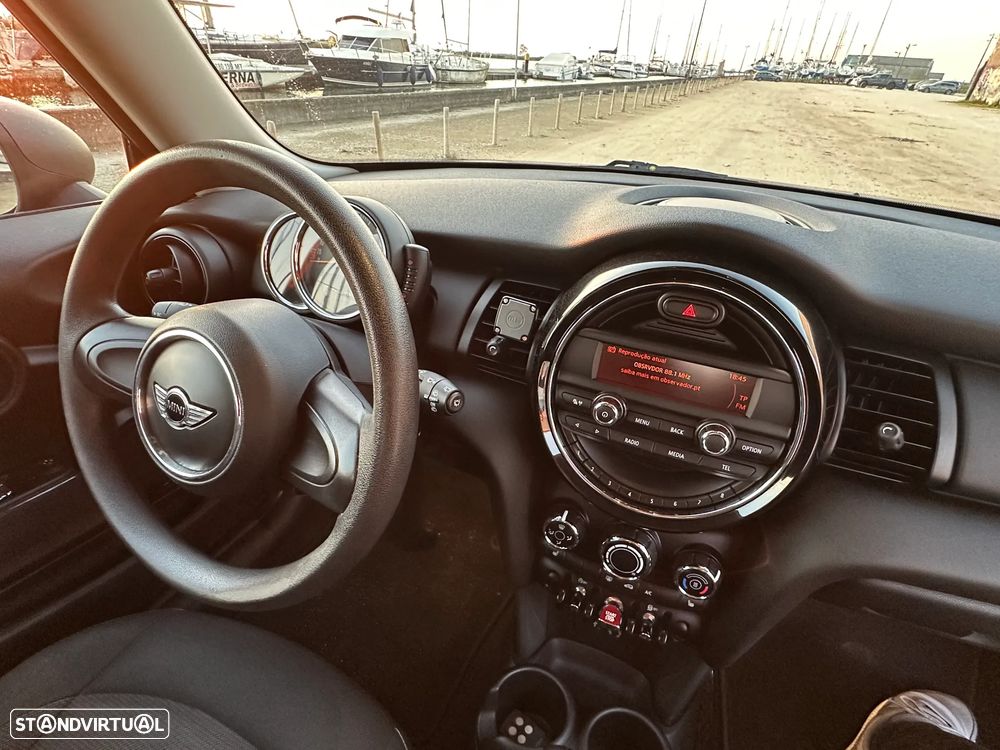MINI 3 Portas One - 22
