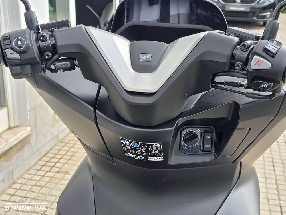 Honda PCX125 69€ mes - 7