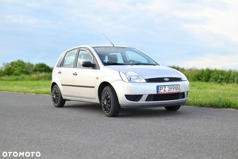 Ford Fiesta 1.3 Ambiente - 3