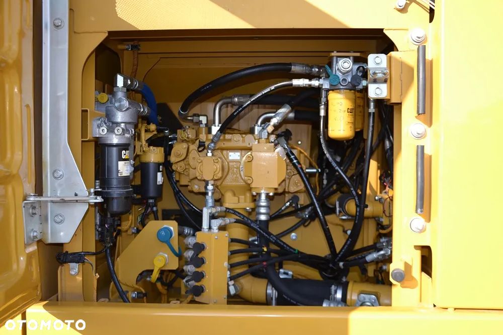 Caterpillar CAT 320 F - 19