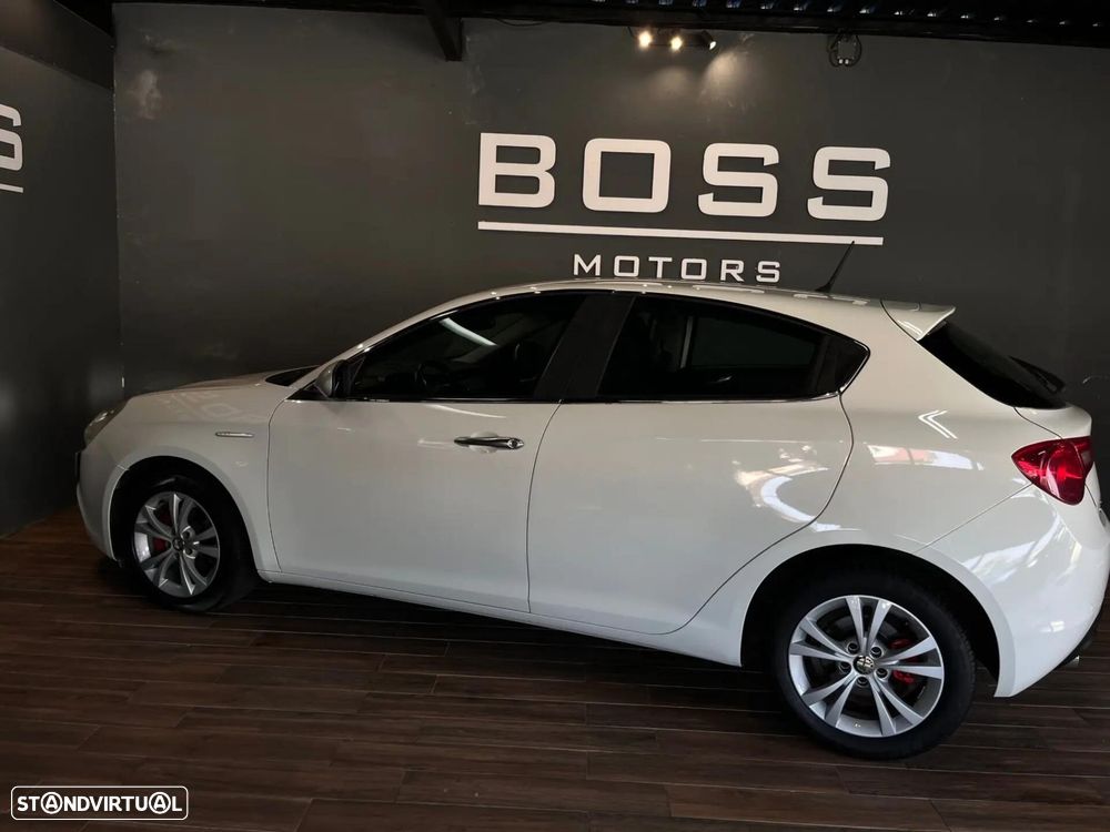Alfa Romeo Giulietta 1.6 JTDM Exclusive - 9