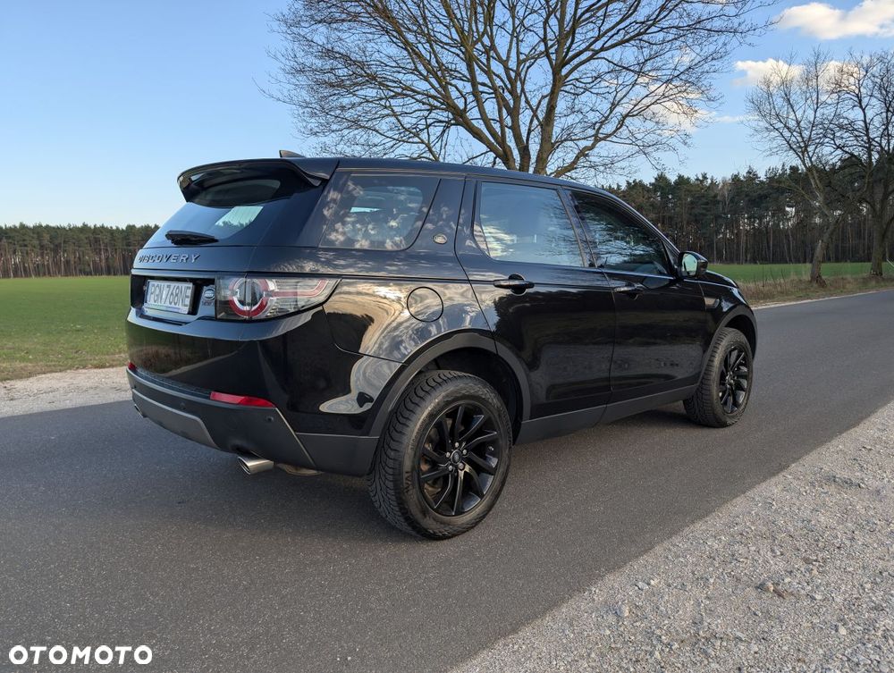 Land Rover Discovery Sport D150 R-Dynamic SE - 9