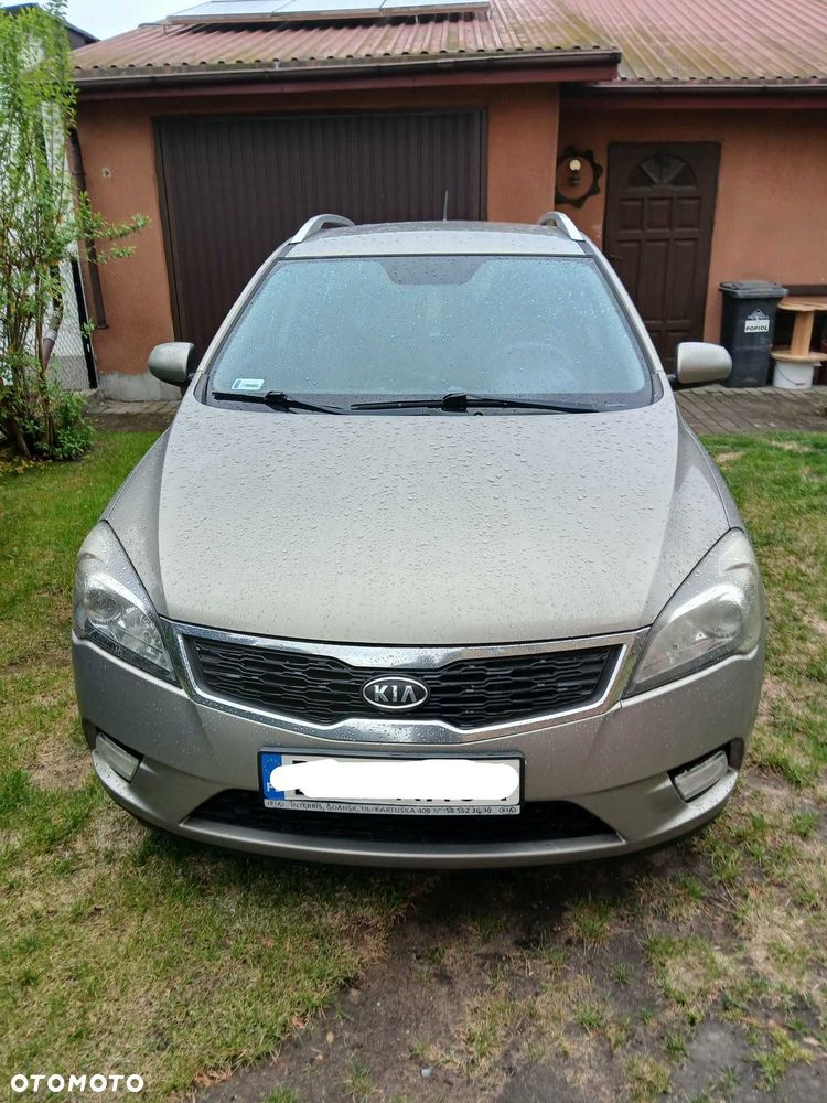 Kia Ceed - 1