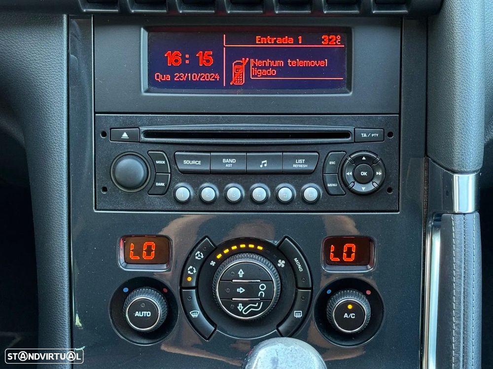 Peugeot 3008 1.6 e-HDi Allure 2-Tronic - 19