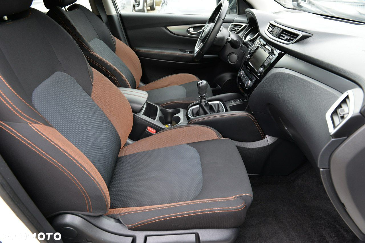 Nissan Qashqai 1.3 DIG-T Tekna - 13