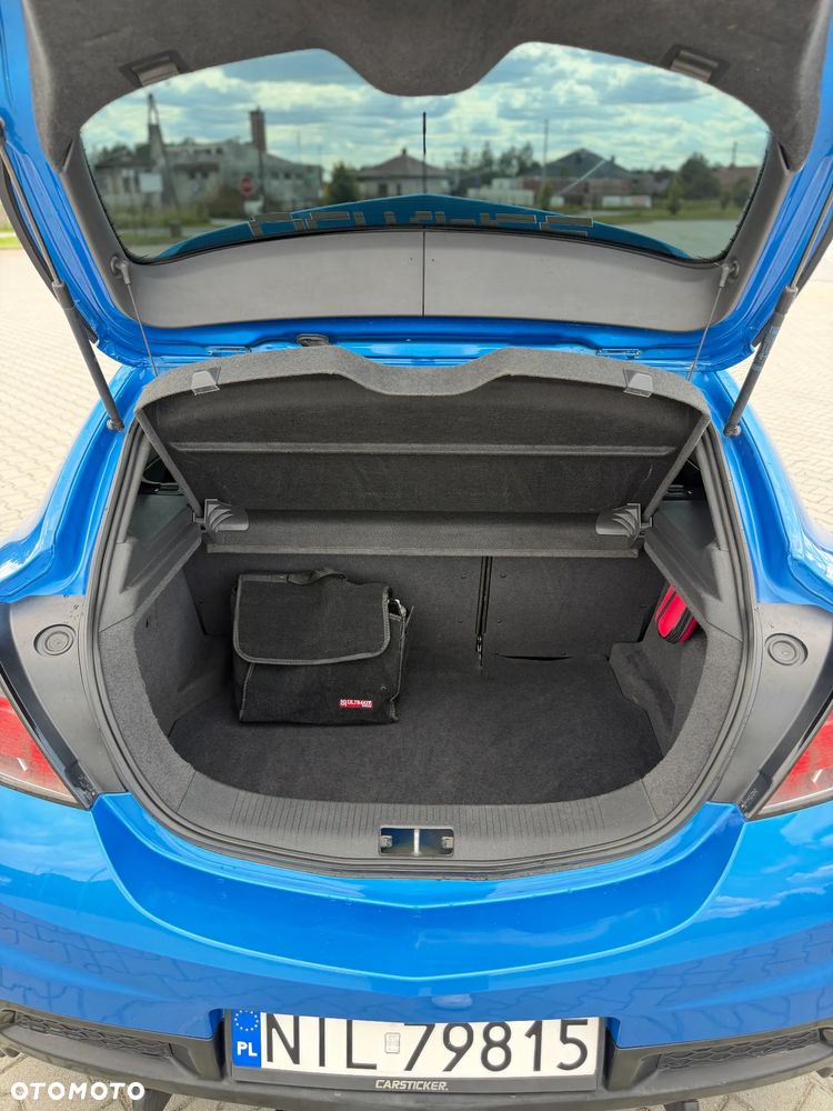Opel Astra 2.0 T OPC - 17