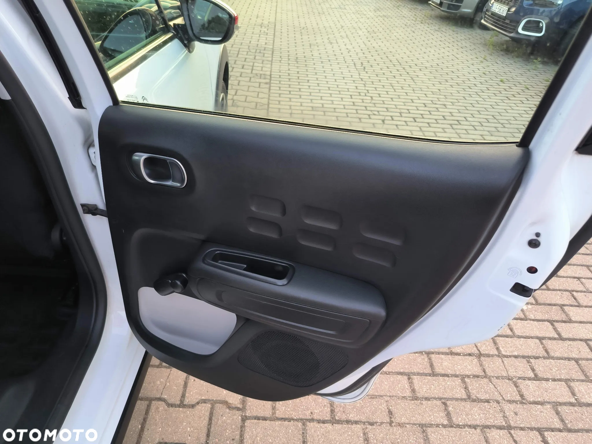 Citroën C3 1.2 PureTech Shine - 17