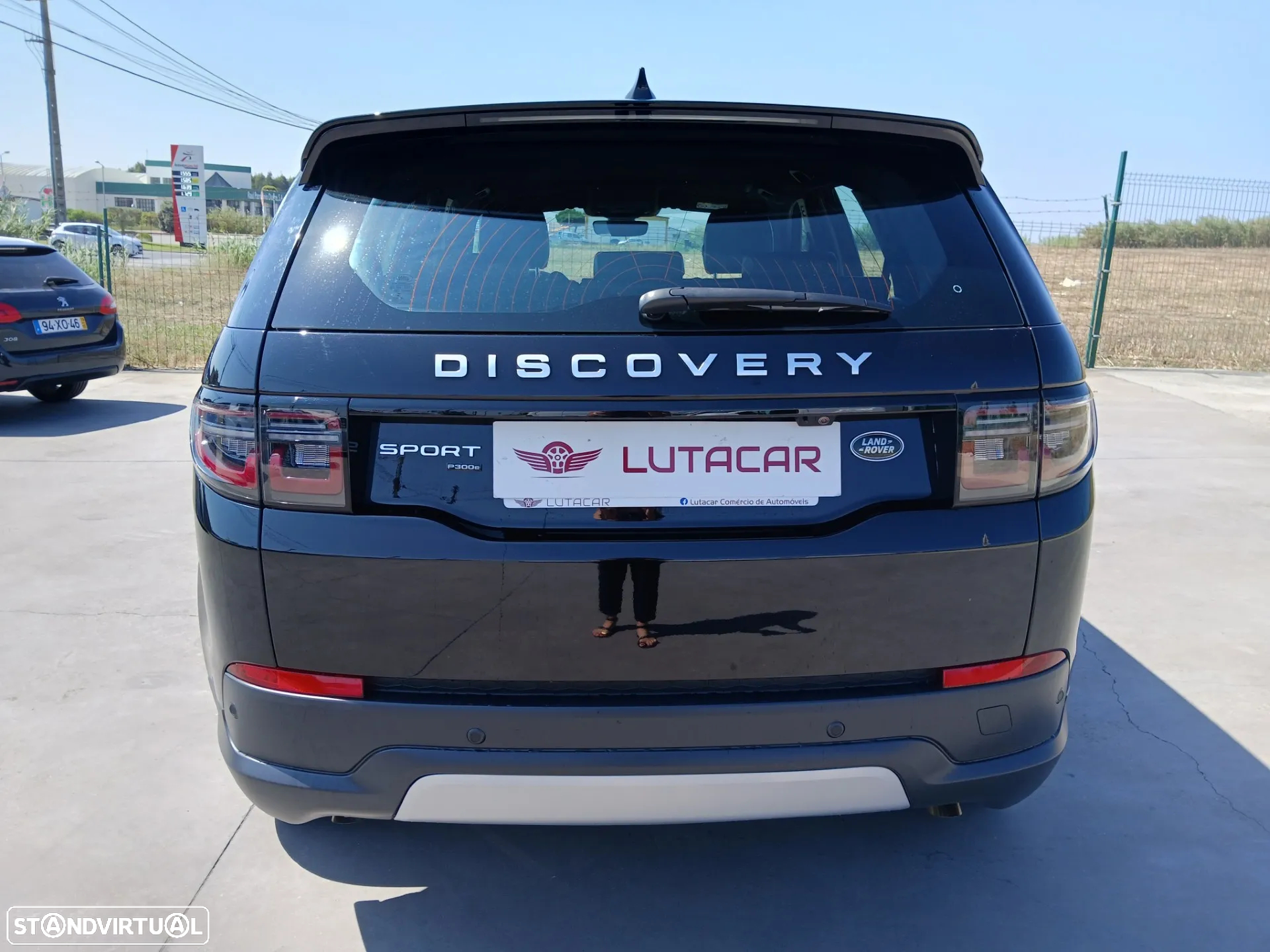 Land Rover Discovery Sport 1.5 I3 P300e AWD R-Dynamic SE - 8
