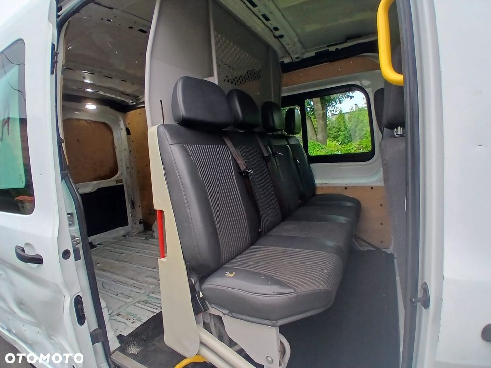 Ford Transit - 26