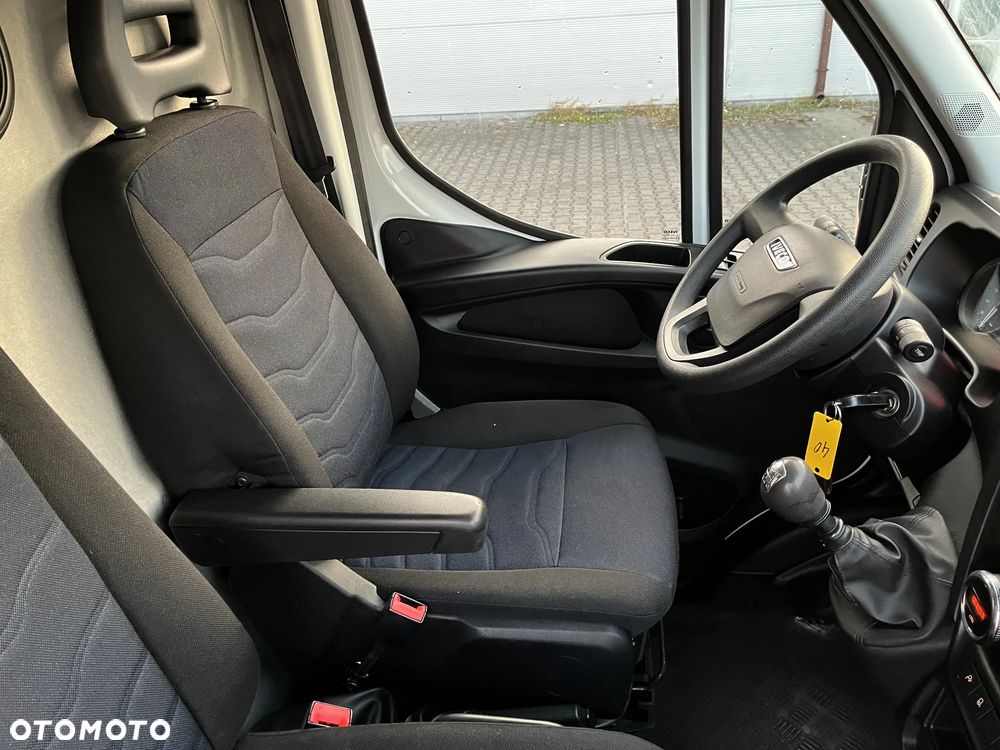 Iveco DAILY 35S14 - 20