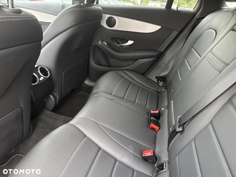 Mercedes-Benz GLC - 21