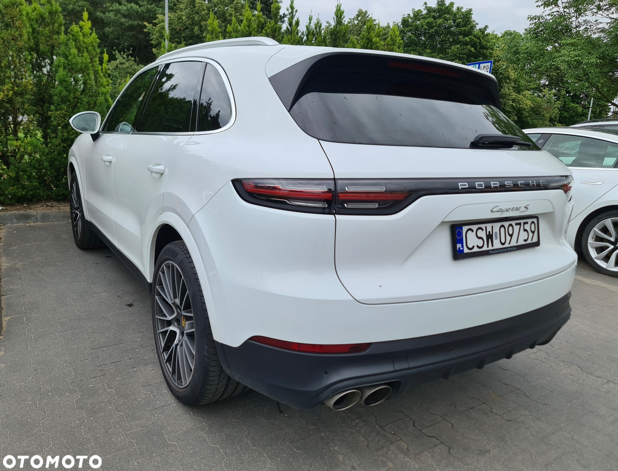 Porsche Cayenne S - 9