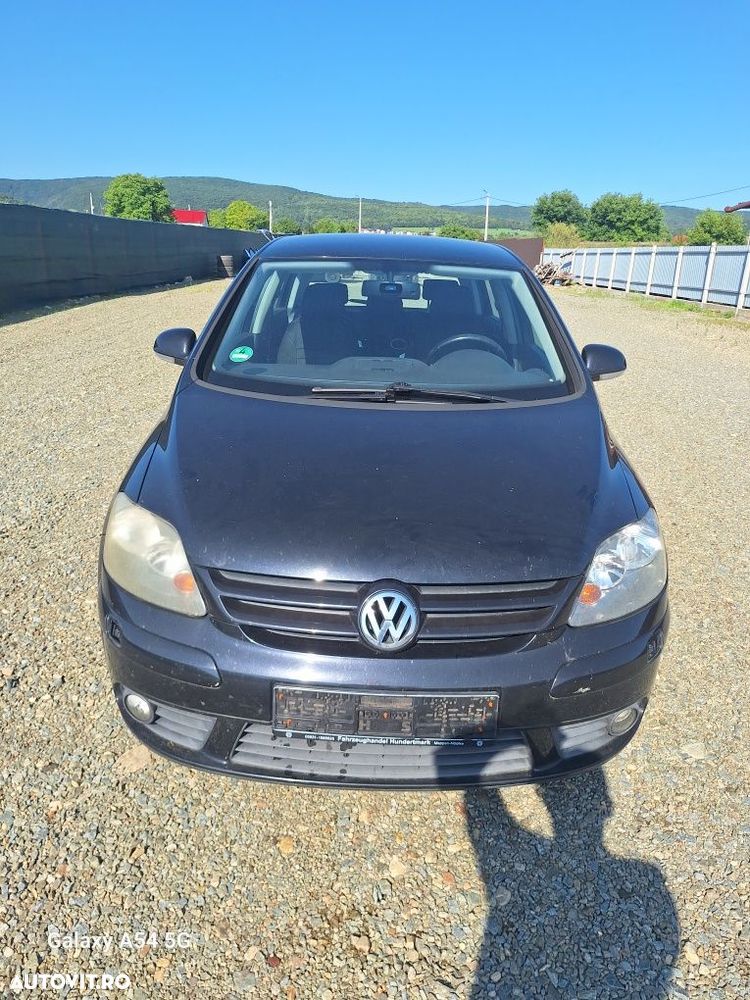 Dezmembrez VW Golf 5Plus 2.0 tdi BMM cod culoare LC9Z - 1