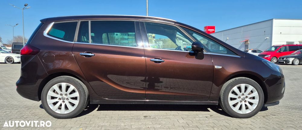 Opel Zafira 2.0 CDTI ECOTEC Cosmo - 2
