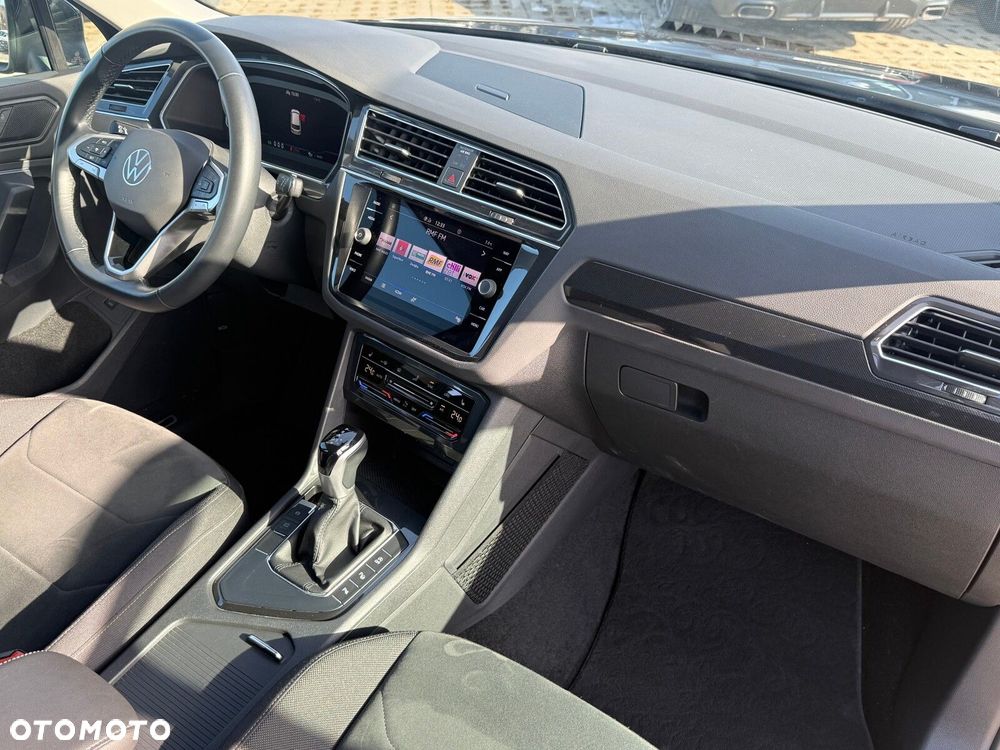 Volkswagen Tiguan - 19