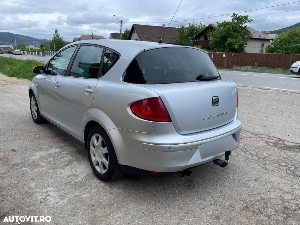 Seat Toledo 2.0TDI Stylance DSG - 4