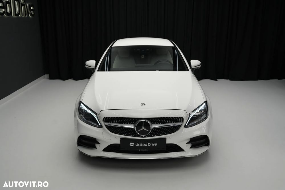 Mercedes-Benz C 400 4MATIC Coupe - 4