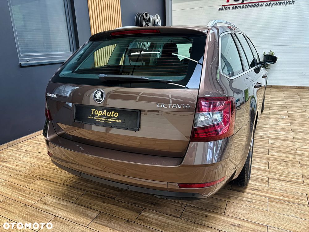 Skoda Octavia 1.5 TSI ACT Style DSG - 8