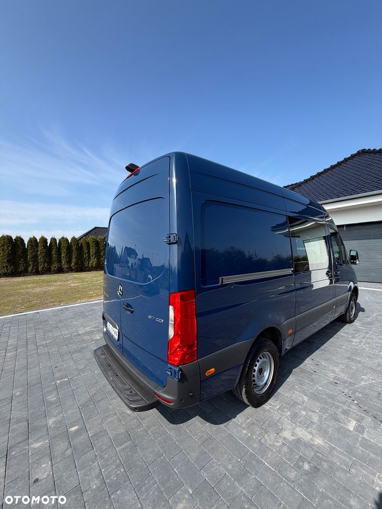 Mercedes-Benz SPRINTER MULTICAB - 18