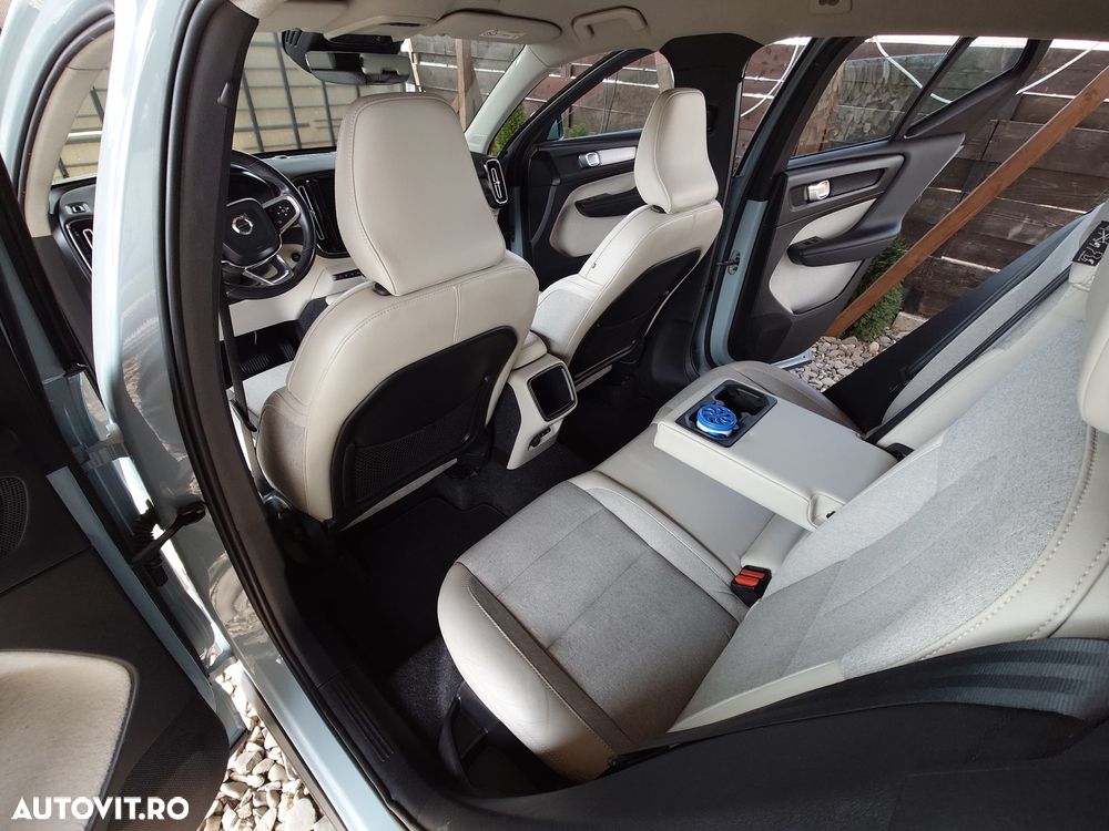 Volvo XC 40 D3 AWD Momentum - 9