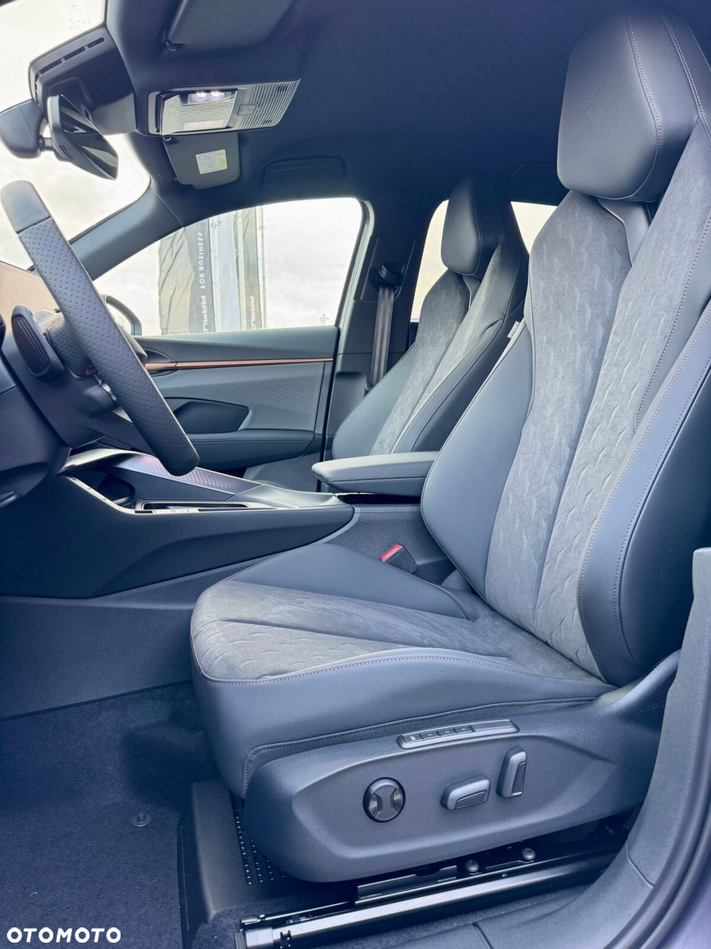 Cupra Terramar 1.5 eTSI mHEV DSG - 13