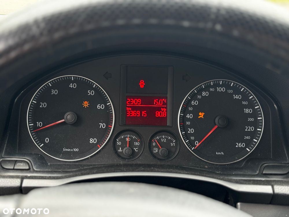 Volkswagen Jetta 1.6 Comfortline - 12
