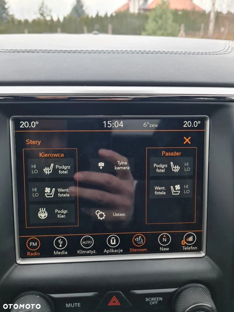 Jeep Grand Cherokee - 16