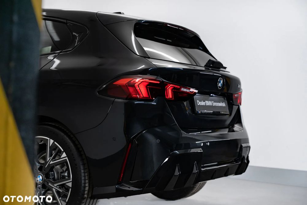 BMW Seria 1 120 mHEV - 13