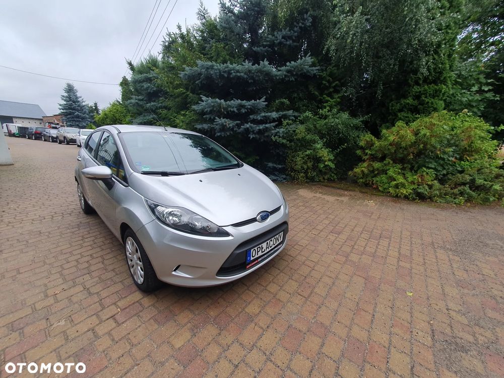 Ford Fiesta 1.25 Ambiente - 2