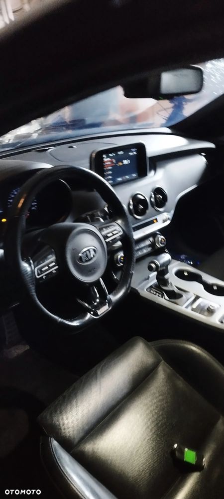 Kia Stinger 3.3 T-GDI AWD GT - 3