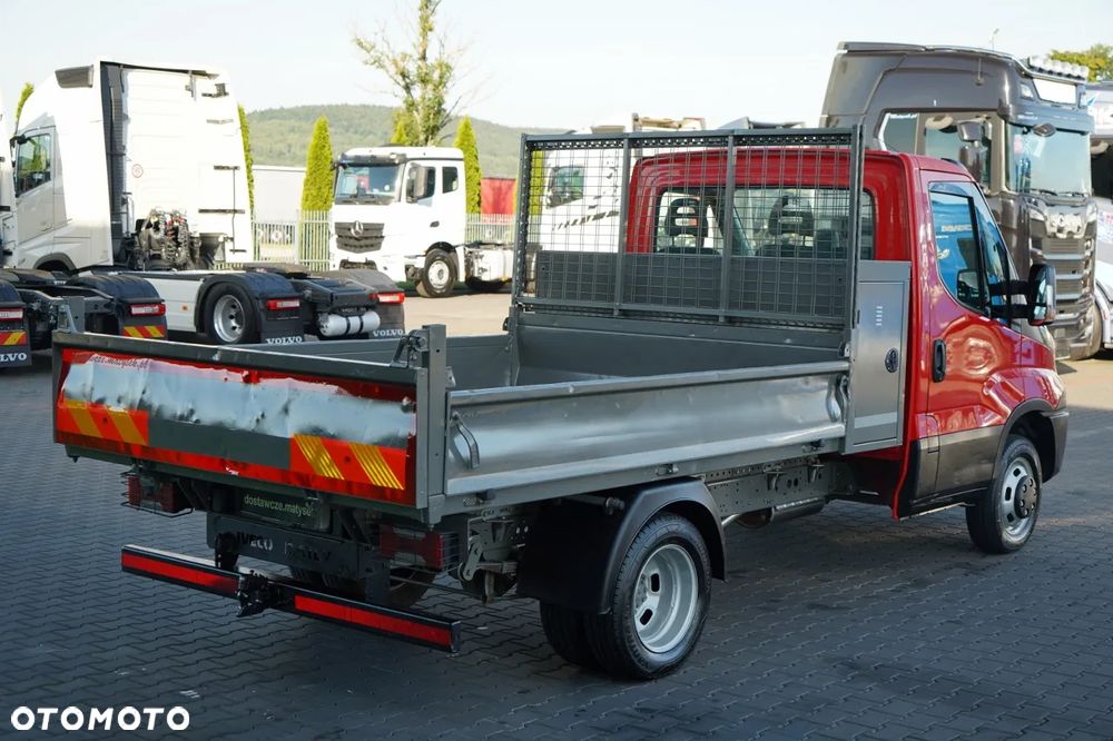Iveco DAILY 35-130 / WYWROTKA TYLNOZSYPOWA / BLIŹNIAK / MANUAL / SKÓRA / EURO 6 - 18