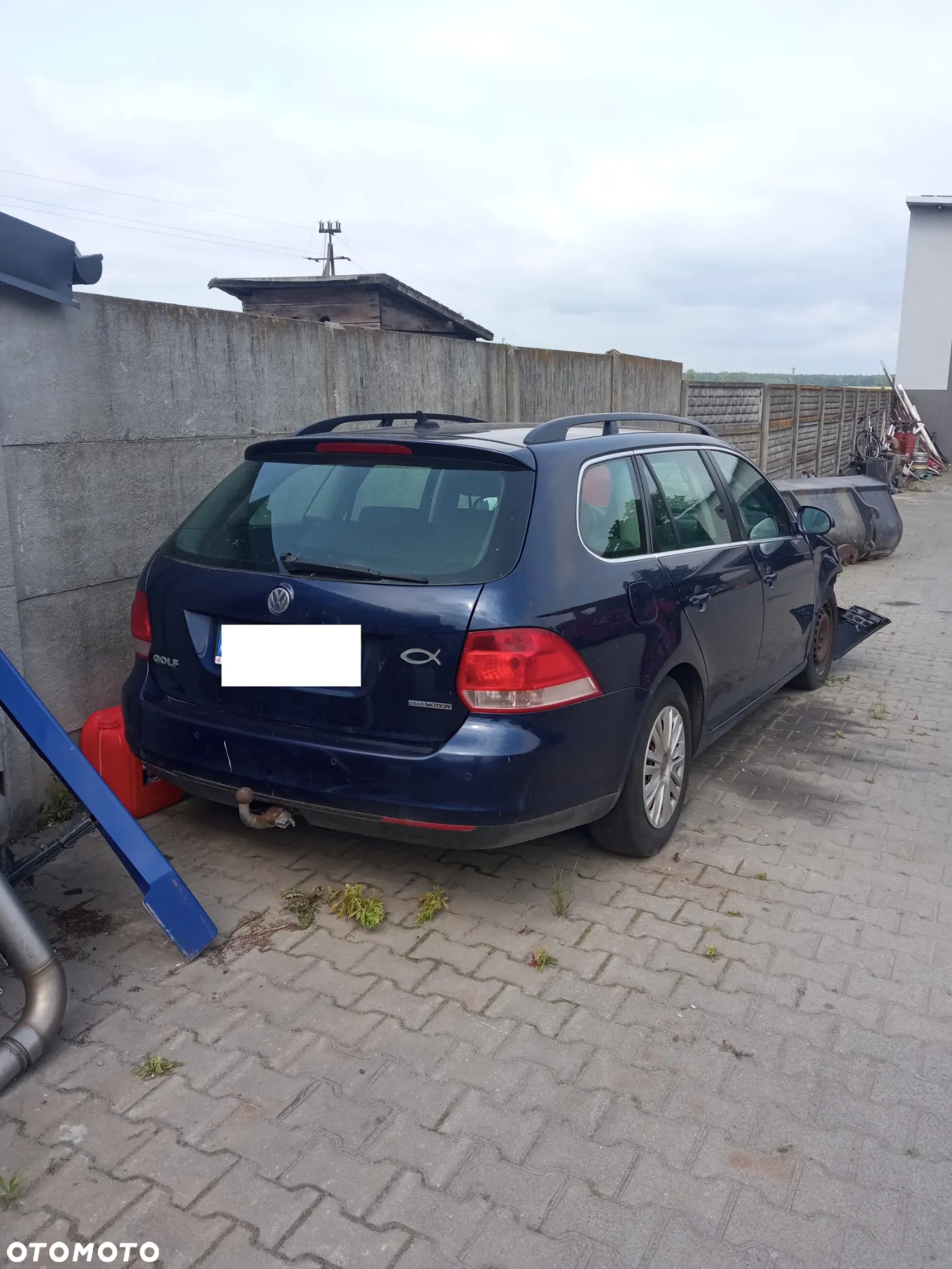 Volkswagen Golf V 1.9 TDI DPF BlueMot Comfortline - 3