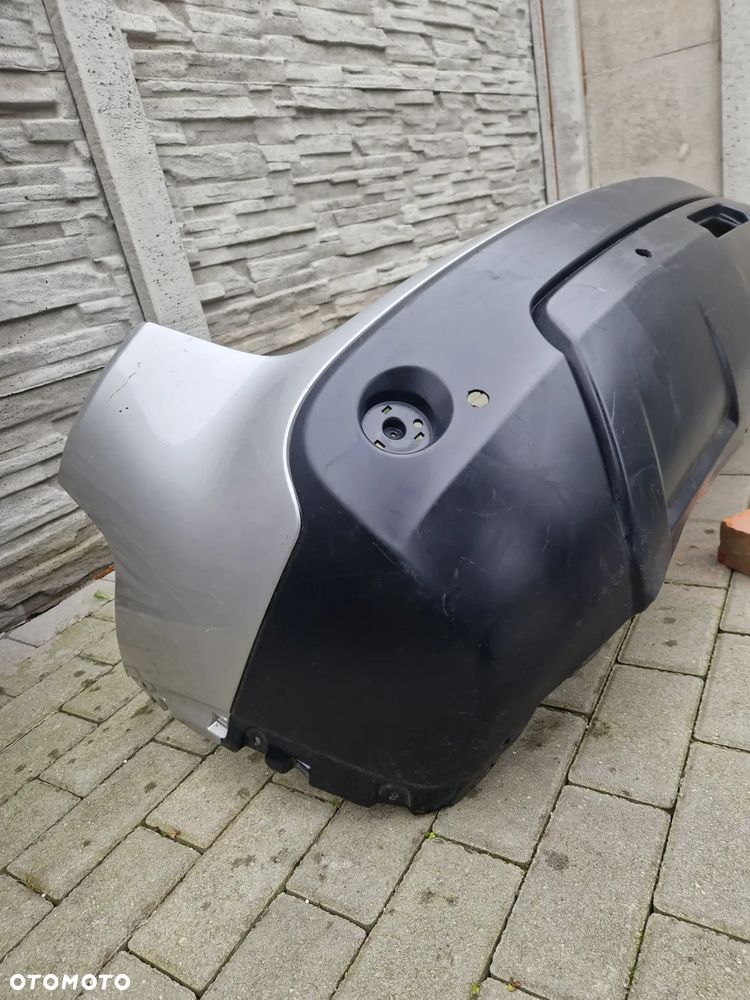 Zderzak Nissan Qashqai I tyl 2007 - - 7