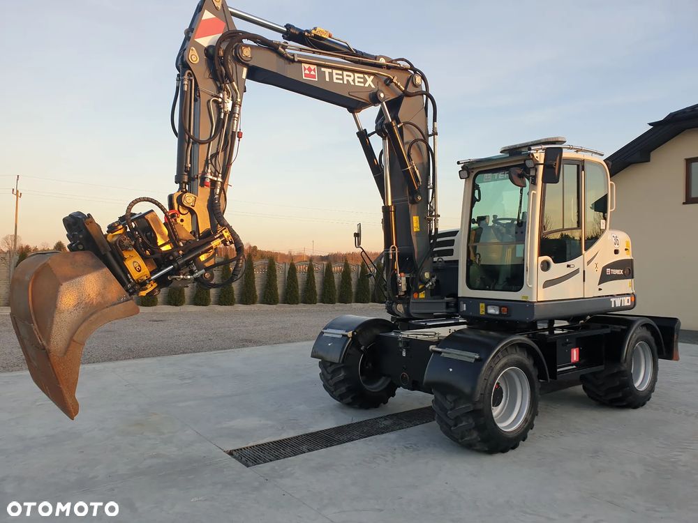 Terex TW 110 ROTOTILT/SZCZYPCE 3-ŁYŻKI SPROWADZONY PIĘKNY STAN - 3
