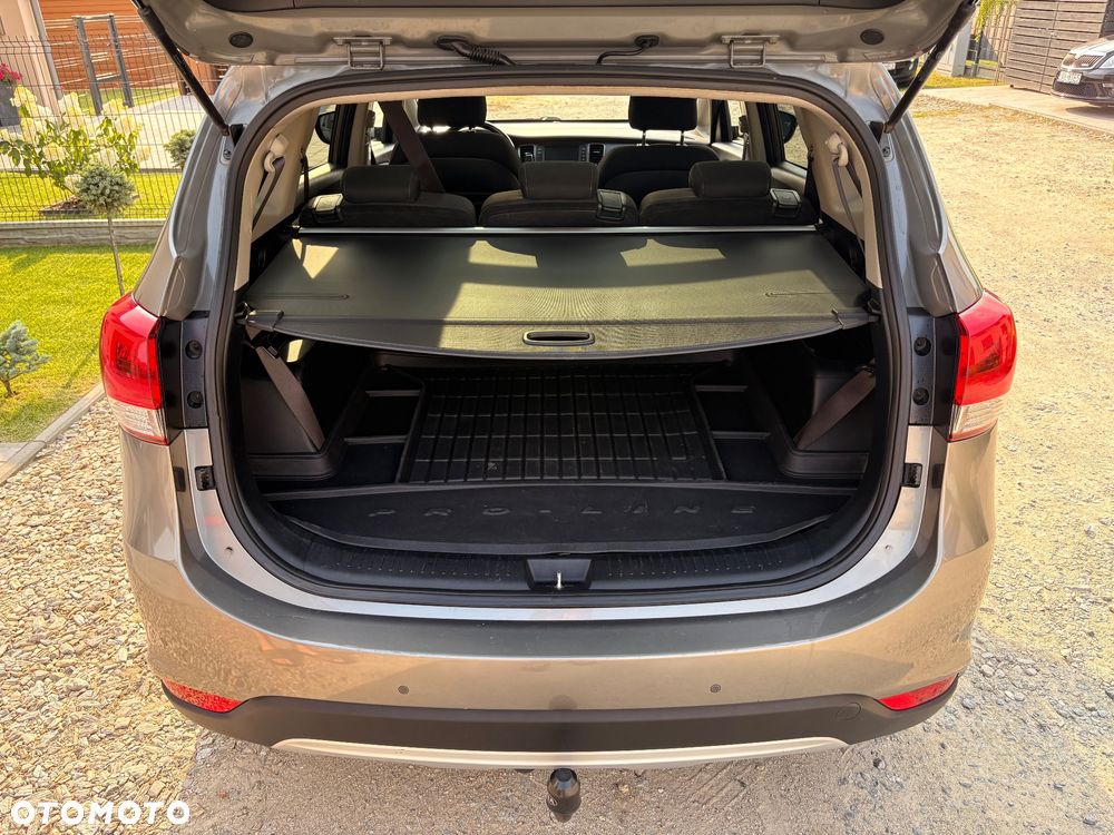 Kia Carens 1.7 CRDi XL 7os - 14