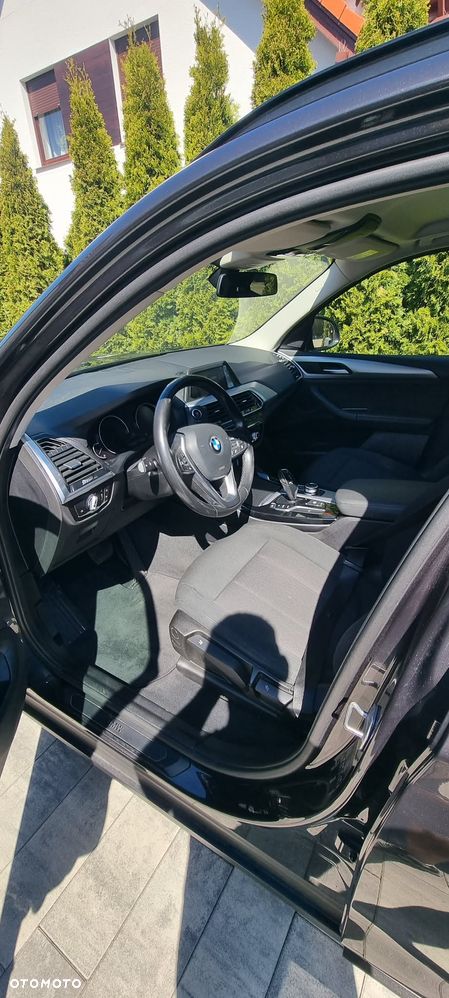BMW X3 sDrive18d - 9